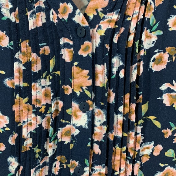 Lauren Conrad Blouse - Picture 4 of 13